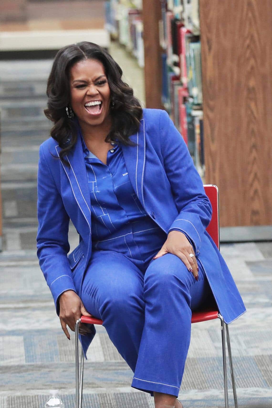 Chic in Denim Michelle Obama trägt Schweizer Label Akris